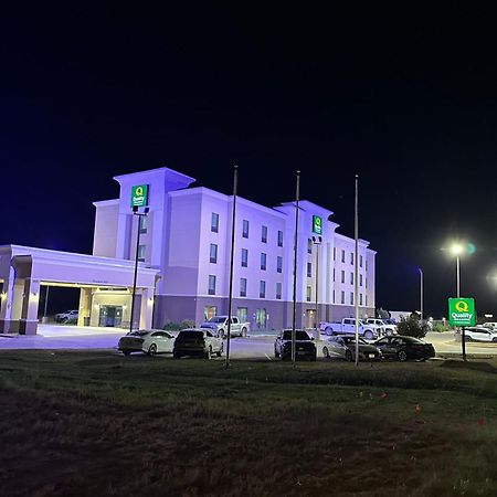 Quality Inn & Suites Pearsall Luaran gambar
